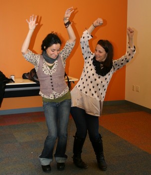 Liza Fernandez and Lili Taylor rehearse the 